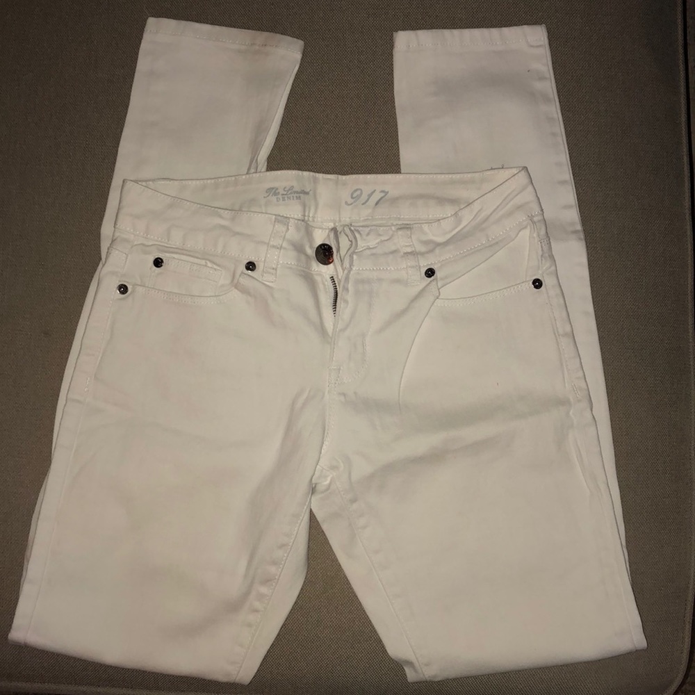 White skinny jeans